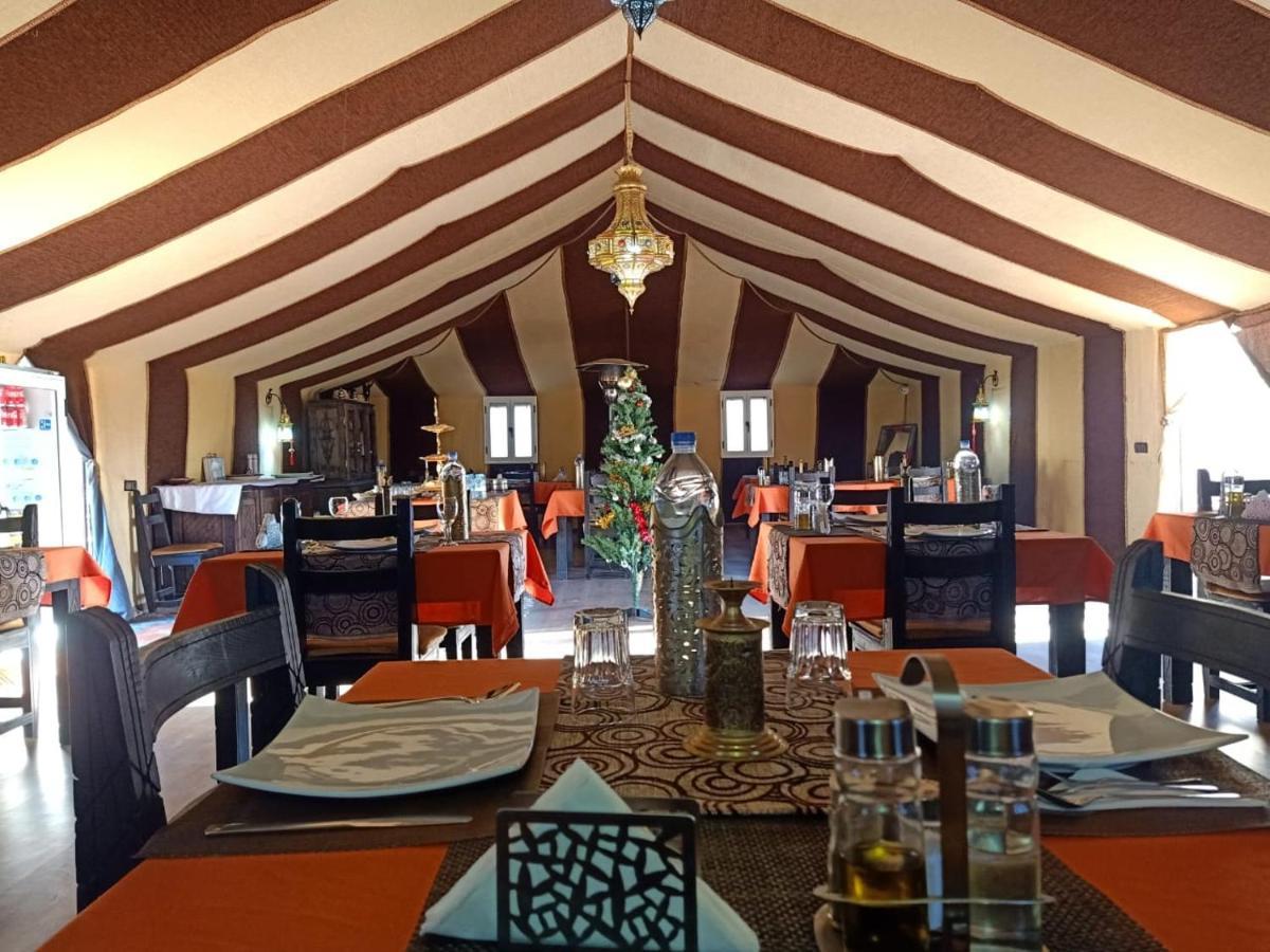 Hotel Sahara Sky Luxury Camp Merzouga Exterior foto